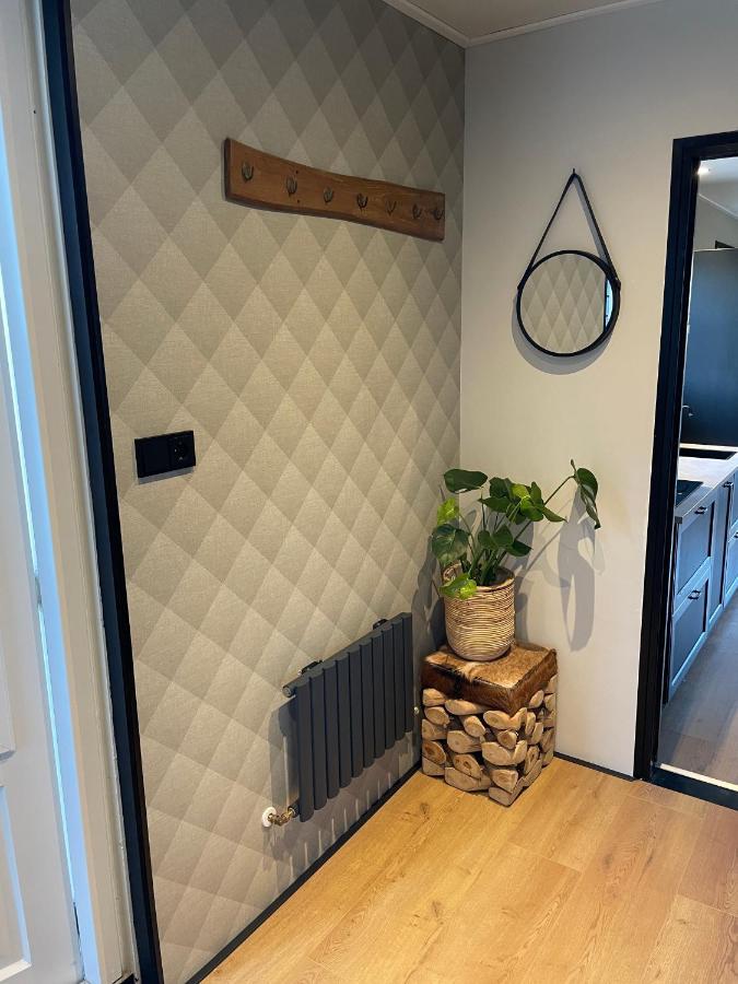 De Heerlykheid Wemeldinge, Vlak Bij Strand En Bos, Ruime Vakantiewoning Met Eigen Patio In De Karakteristieke Dorpsstraat Exteriér fotografie