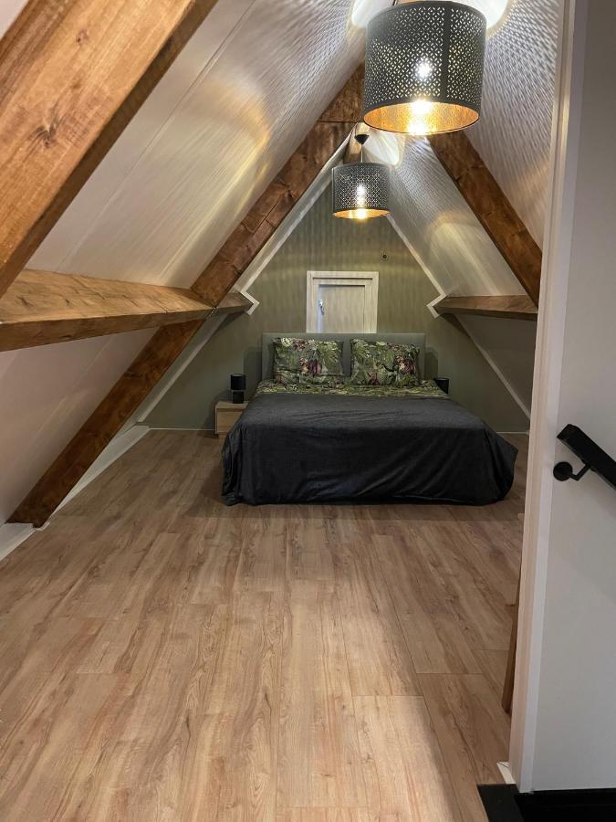 De Heerlykheid Wemeldinge, Vlak Bij Strand En Bos, Ruime Vakantiewoning Met Eigen Patio In De Karakteristieke Dorpsstraat Exteriér fotografie